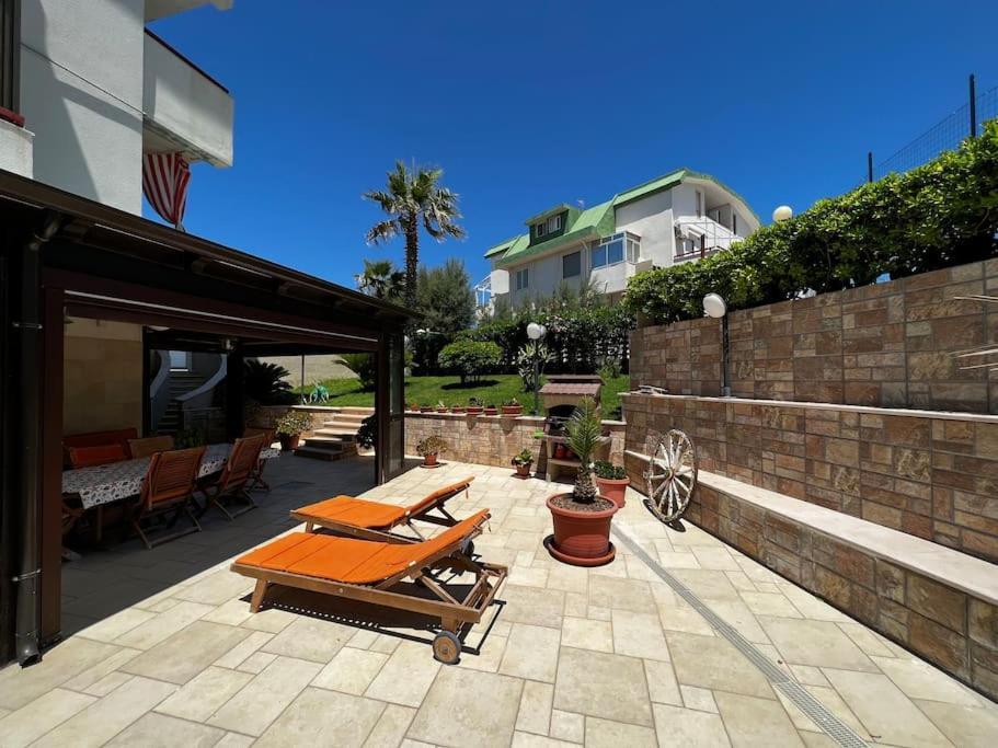 Villa Sissi Бари Екстериор снимка